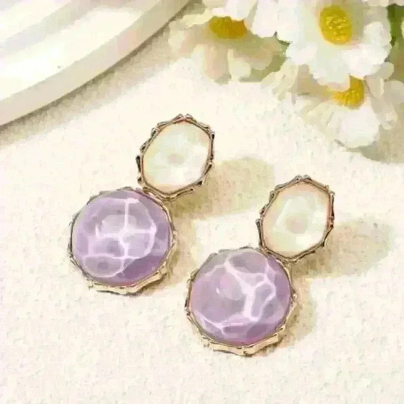 New Purple Geometric Resin Rhinestone Earrings - Picture 4 of 4